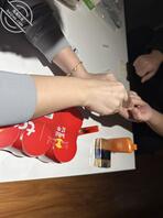 【武汉真实绿帽送老婆去卖逼】健身母狗老婆穿情趣婚纱被单男站起来蹬1