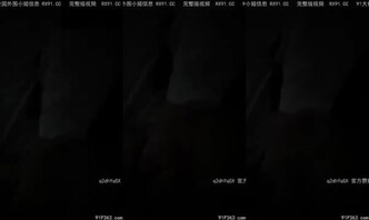 小母狗不愿意开灯拍，还故意压低叫床的声音，只能狠狠地后入她