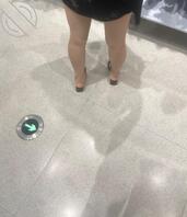 【原创】今日抄底骚少妇腿是真好看 附背影图 欢迎同好分享交流1