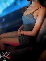 原创姐姐16 求姐姐穿灰丝袜给我足交,然后爆操后入姐姐,简直太爽了!1