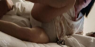 河南三门峡骚货妈妈 一直想操她，有没有谁有方法？1