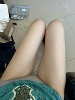 南京学院高颜值短发学生妹0