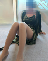 第一次和我妈做爱的真实经历，以及第一部作品：餐桌下的妈妈！0