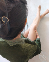 第一次和我妈做爱的真实经历，以及第一部作品：餐桌下的妈妈！2