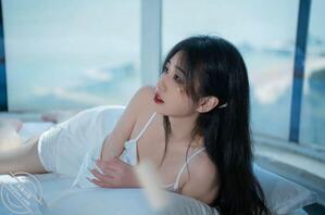 （视频反馈）小挑战：你可以指挥我用什么动作玩自己0