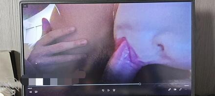 自家00后反差小骚逼口活诱惑，寻喜欢拍摄的交流淫妻0