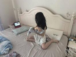 父女相爱之女儿喜欢爸爸0