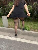 秦皇岛骚妻19号活动前拍个露出1