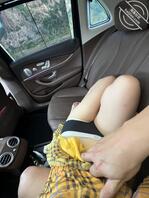 （贵在真实）在河边约个小丫头！摸一摸！不让搞！2