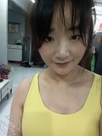 把我骚妈绑在男厕所里，让辛苦了一天的农民工和外卖小哥狠狠发泄一下1