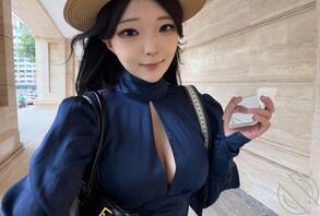 和骚舅妈旅游拍的照片