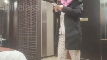 穿着睡衣就出来找我的小少妇