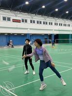 丈母娘约我去打羽毛球 完事还带我去做按摩 偷拍裸足美脚回家撸射骚高跟2