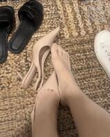 偷拍妈妈的丝袜脚1