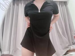 极品高中母狗，骚得不行