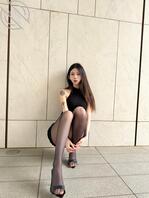 少妇去酒吧上班的路上1