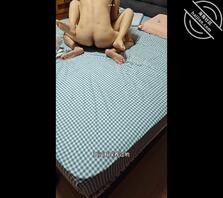 夫妻cosplay之-在家点男技师上门,差点被老公发现了我的秘密!0