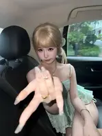抖音隐藏级颜值天花板“小屁大王”/“屁小六”,老牌艺术家专攻擦边赛道!日常分享全是“不经意”的暴击,纯欲脸+短小精悍的完整度,看完只想说:就这?再来点!0