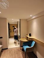 【我和妈妈】干妈做爱系列第21部完整版上半部分,正面内射妈妈,真爽。2