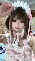 密 S级泄密：成都18岁抖音极品网红萝莉 刘婧怡 性感情趣制服白丝 酒店粉嫩白虎嫩穴侍奉金主 0