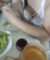 以为朋友老妈是在勾引我，把她强上了以后，现在却说自己要报警了。。