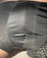 哥哥出门上班妹妹在哥哥房间自慰喷水1