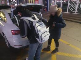 好想当着孩子的面,跟弟弟做爱。1