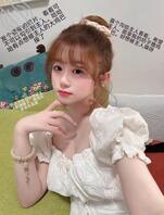 今晚变成母狗，发骚给大家看看