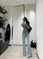 原创:约操高颜值长腿姐姐,牛仔裤裤里丝,狗链子拴起来的玩,对着脸爆射~2