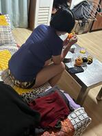 记录(2) 更新和妈妈日常,跟妈妈跨年,她最喜欢穿迷彩和豹纹内衣了0