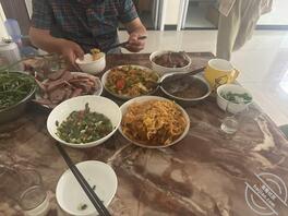 原创(77)今天大舅来我家吃饭,要给我介绍对像。真实小王子1