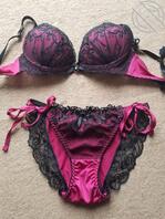 骚货妈妈的高跟鞋,今天射到高跟鞋上,偷看妈妈骚穴2