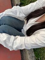 跟女儿来操场看人家打球,果然女孩儿都爱看帅哥打球!341