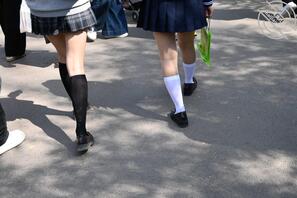 偷拍丝袜美腿 欢迎评论晒照交流2