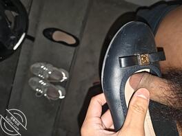 今日扫楼战绩，这个骚女人是真的汗脚