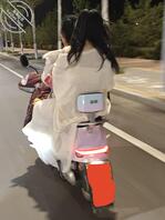 【轻熟表姐】表姐闺蜜约酒,酒后车震内射2