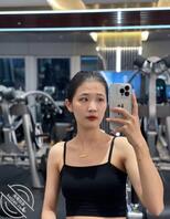 潜入偷拍打胶骚逼原味，预告健身吊带篇