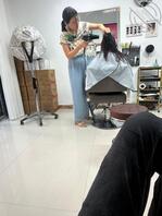 偷拍理发店老板0