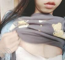 老婆表姐的女儿，逼很嫩看着还是处？1