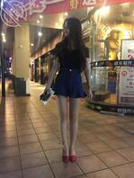 冒死偷拍红高跟少妇，好像被发现了 这婆娘看起来真骚2