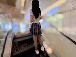 【原创内容54】出差十天回来,妹妹吵着让去看电影,今天穿了黑丝2