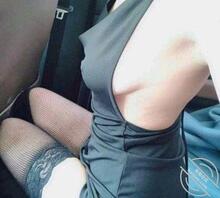 在歌厅当着全家人的面猥亵我大姨子19 我发现我越来越变态了!2