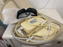 16 老妈带回来个电动推子,联想到之前看老妈有剃毛痕迹,偷拍果然拍到了!1