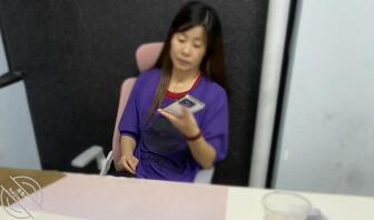 【聊天记录】我爸妈的性爱反馈老A8瑜伽馆换衣服0