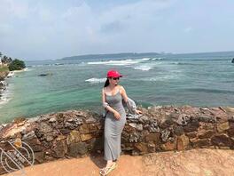 初为人妻，绿帽贡献