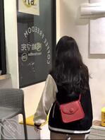 Jk学生妹妹无套后入蜜桃弹力臀好紧操起来好爽1