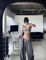 肌肉女➕真空女1