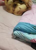 朋友操老婆时偷偷打视频给我现场直播2