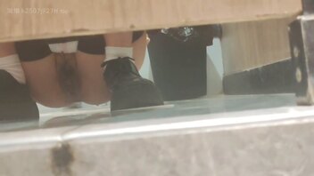 重磅来袭网咖冒死极限蹲守身材高挑高冷女神拽姐