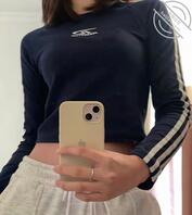 更新表姐～我可以趁表姐睡着偷拍她的小穴1